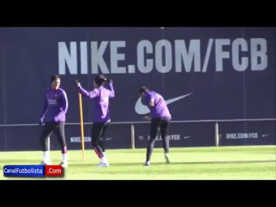 dani alves ensea a bailar a neymar y adriano en el entrenamiento del barcelona 2015 youtube 1422168936gn8k4