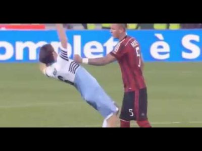 philippe mexes red card after hit mauri lazio vs ac milan 2015 youtube 14222016268g4nk