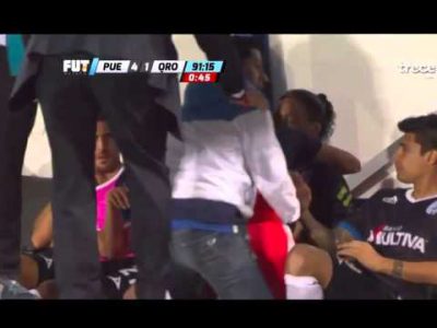 fan invade pitch to hug ronaldinho in puebla at end of puebla vs queretaro 2015 youtube 14253702048kn4g