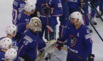 Bellemare gives award to Hardy